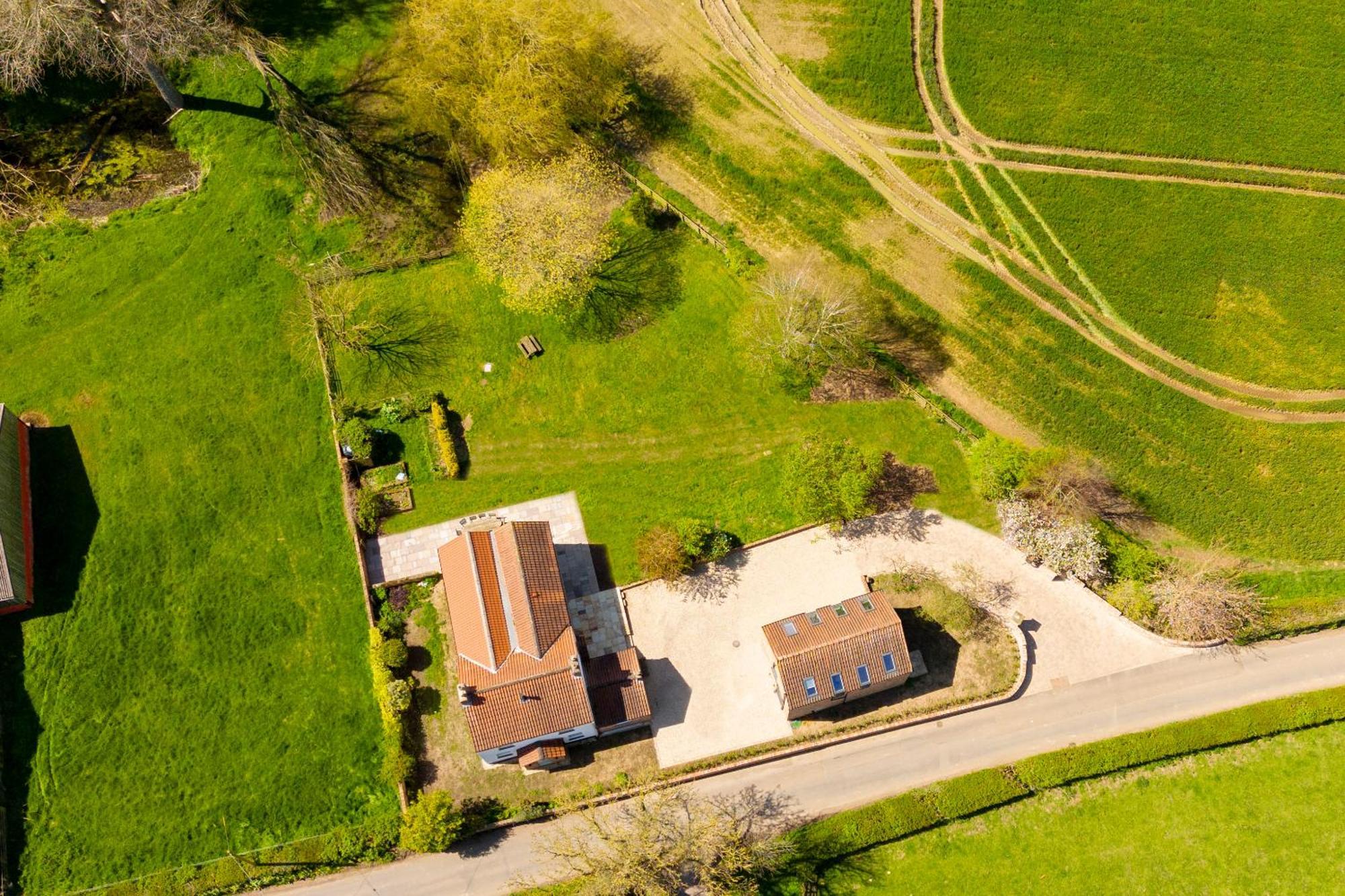 The Loft - Rural Setting With Parking Apartment Bishop Monkton Bagian luar foto